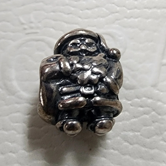 Pandora Santa Claus Charm - Picture 4 of 12